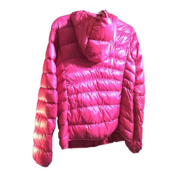 NWT Uniqlo Packable ULTRA LIGHT DOWN Hooded PARKA in Hot Pink SOLDOUT ONLINE! - Picture 7 of 16